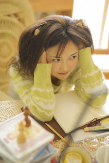 女性三角毛毛区长了个硬疙瘩